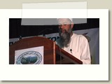 Ash-Shaikh H.L.M. Mamshad introducing the book 'Sinthanai Ootru'